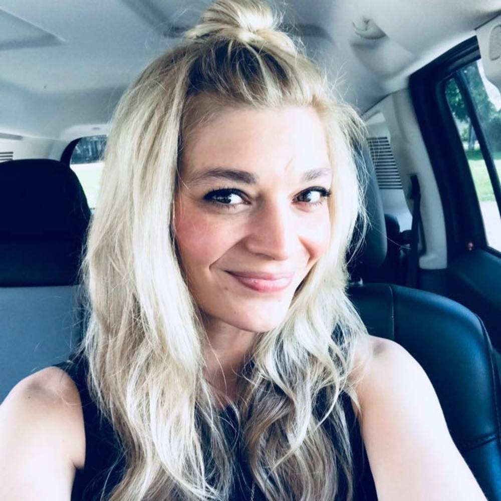 Meet your Posher, Jennie